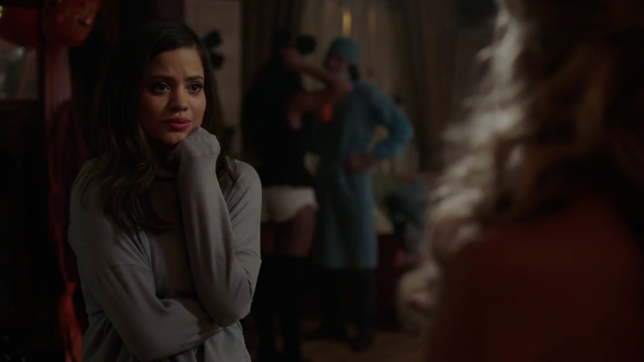 Charmed-Online-dot-nl_Charmed-1x03SweetTooth02329.jpg