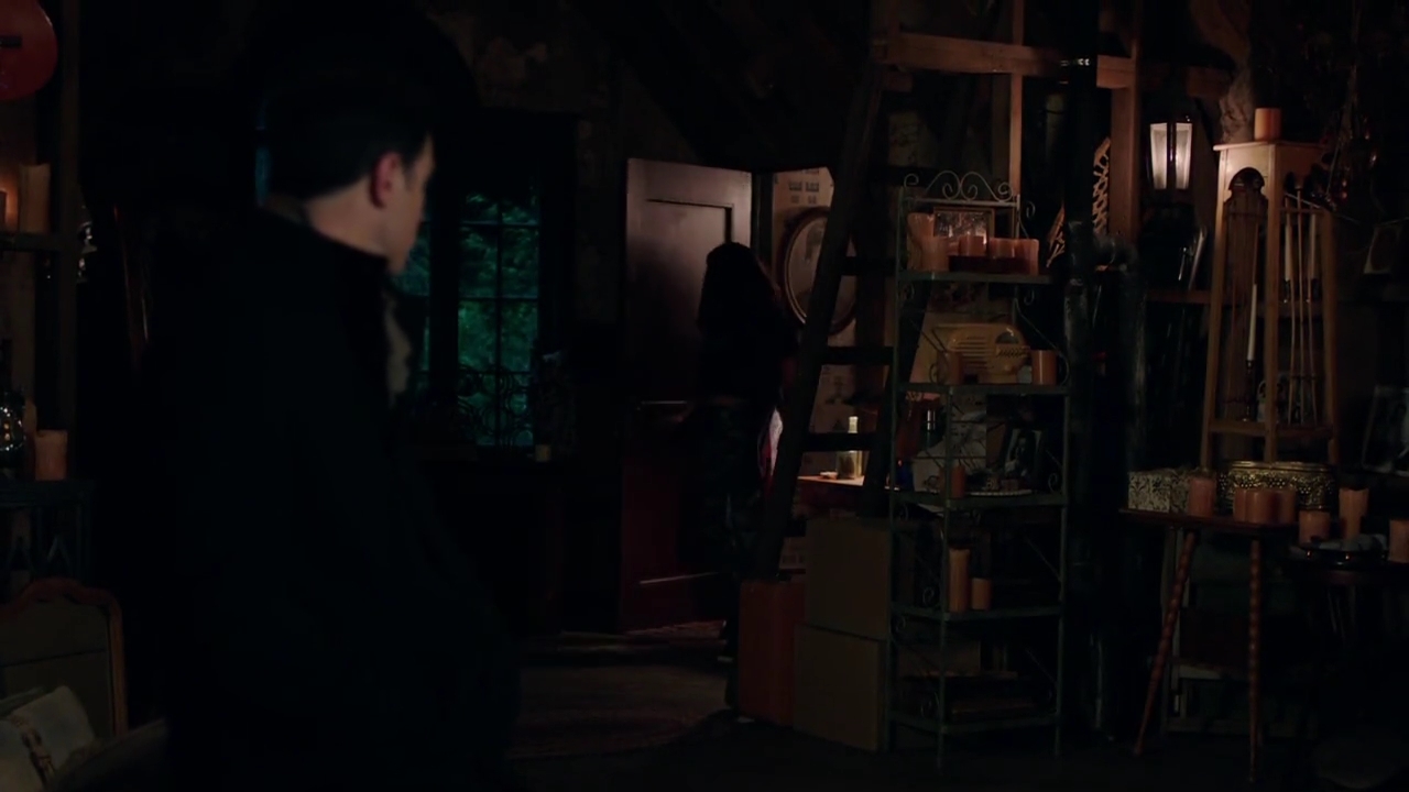 Charmed-Online-dot-nl_Charmed-1x03SweetTooth02417.jpg