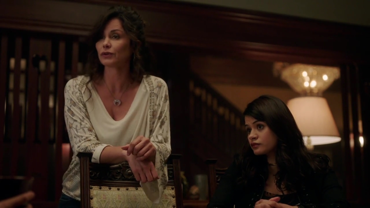 Charmed-Online-dot-nl_Charmed-1x04ExorciseYourDemons00047.jpg Charmed-Online-dot-nl_Charmed-1x04ExorciseYourDemons00047.jpg