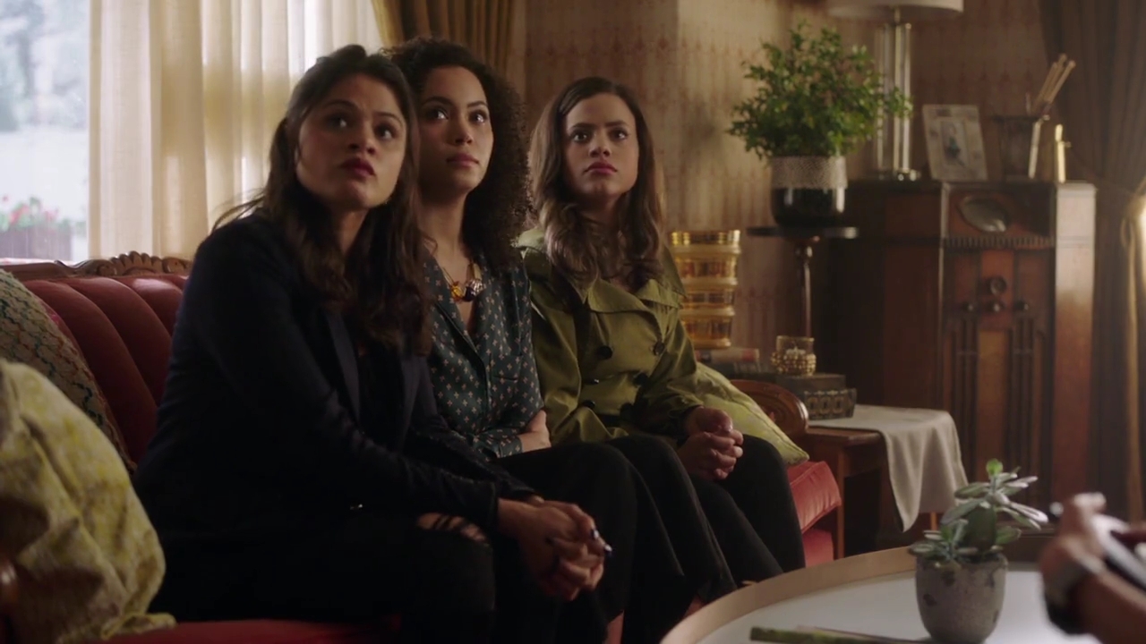 Charmed-Online-dot-nl_Charmed-1x04ExorciseYourDemons00276.jpg