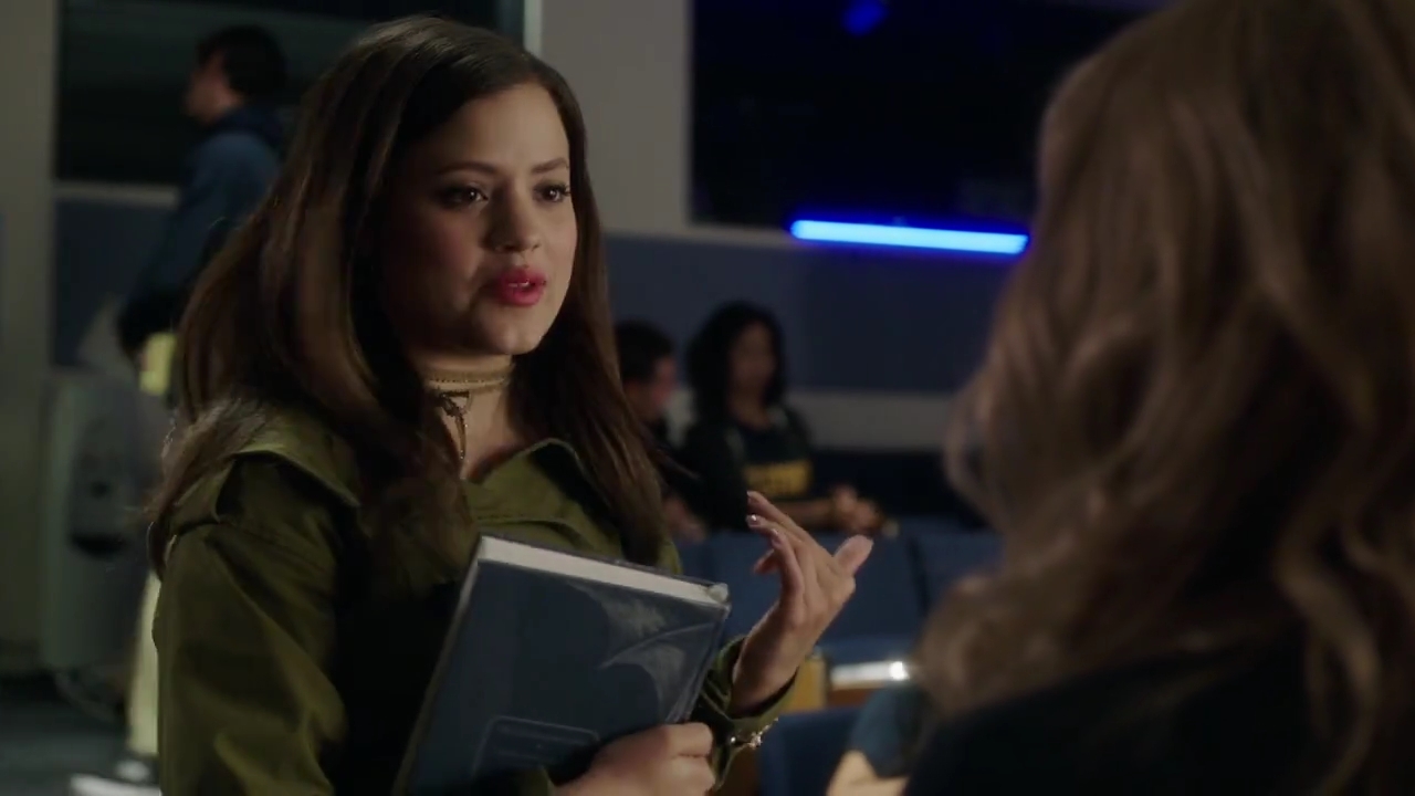 Charmed-Online-dot-nl_Charmed-1x04ExorciseYourDemons00761.jpg