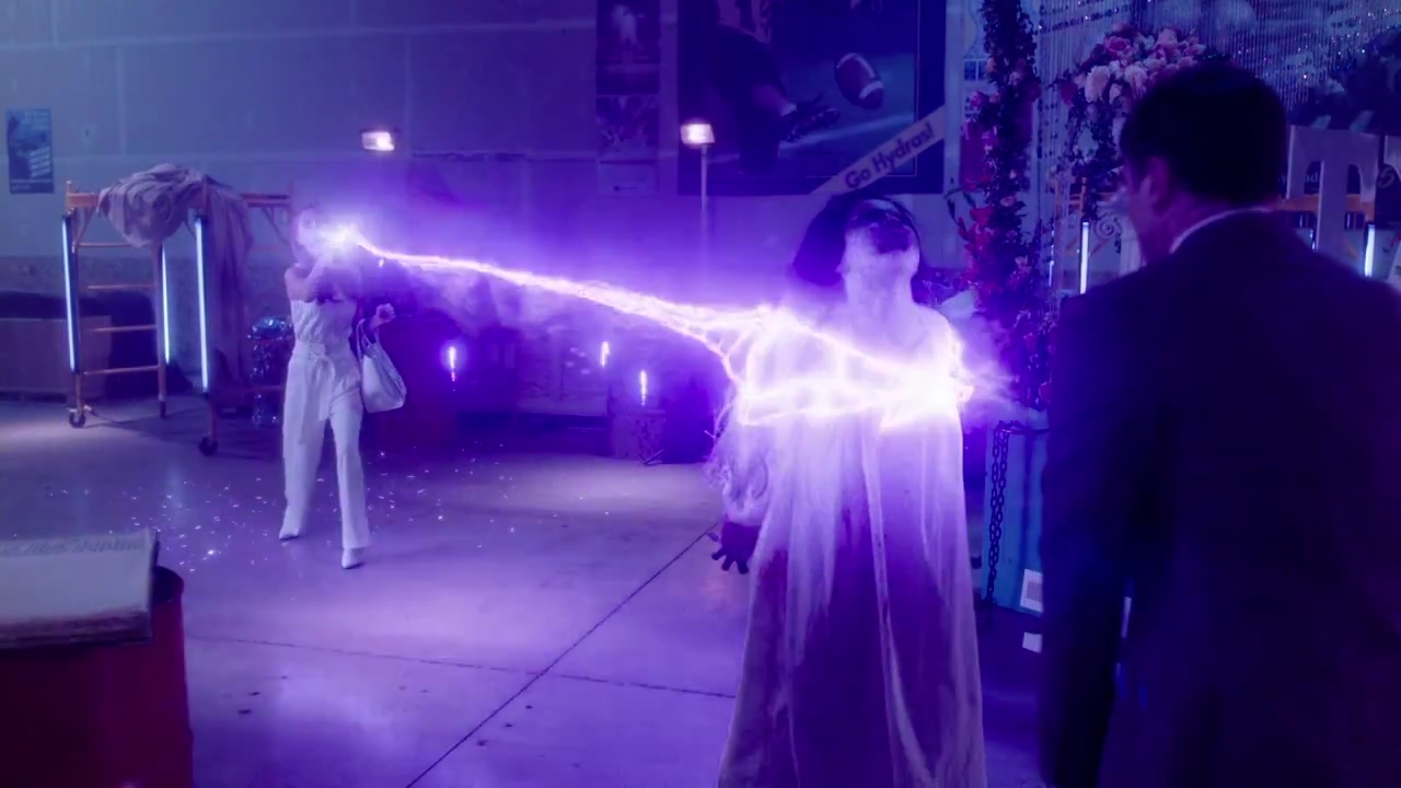 Charmed-Online-dot-nl_Charmed-1x04ExorciseYourDemons01757.jpg Charmed-Online-dot-nl_Charmed-1x04ExorciseYourDemons01757.jpg