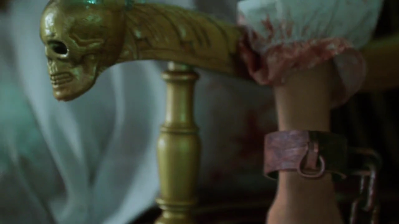 Charmed-Online-dot-nl_Charmed-1x04ExorciseYourDemons01976.jpg