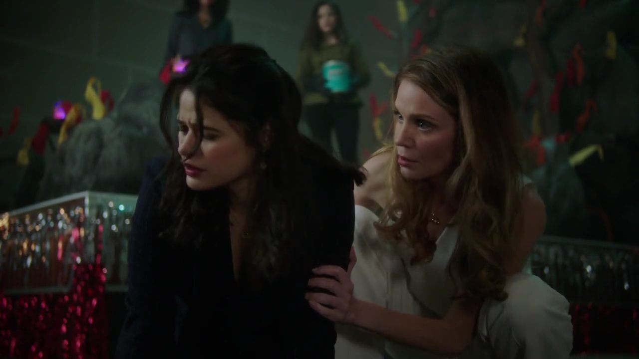 Charmed-Online-dot-nl_Charmed-1x04ExorciseYourDemons01995.jpg