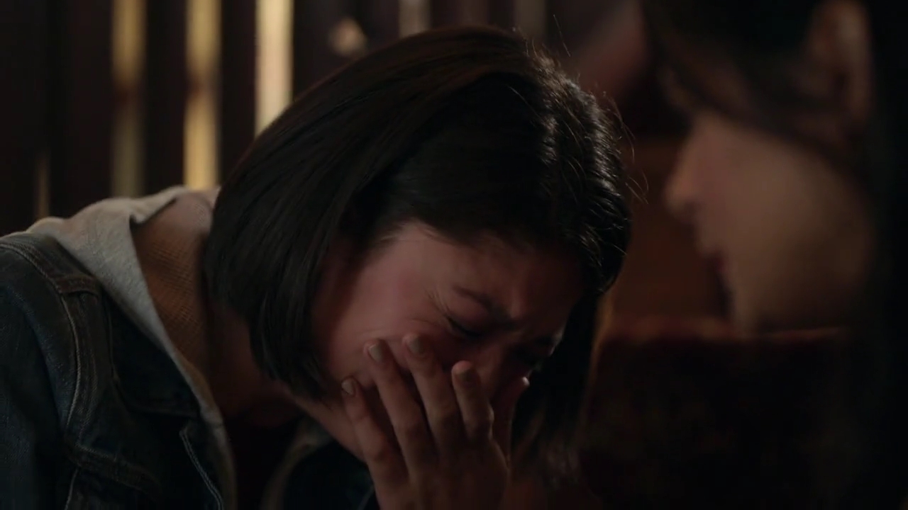 Charmed-Online-dot-nl_Charmed-1x04ExorciseYourDemons02296.jpg
