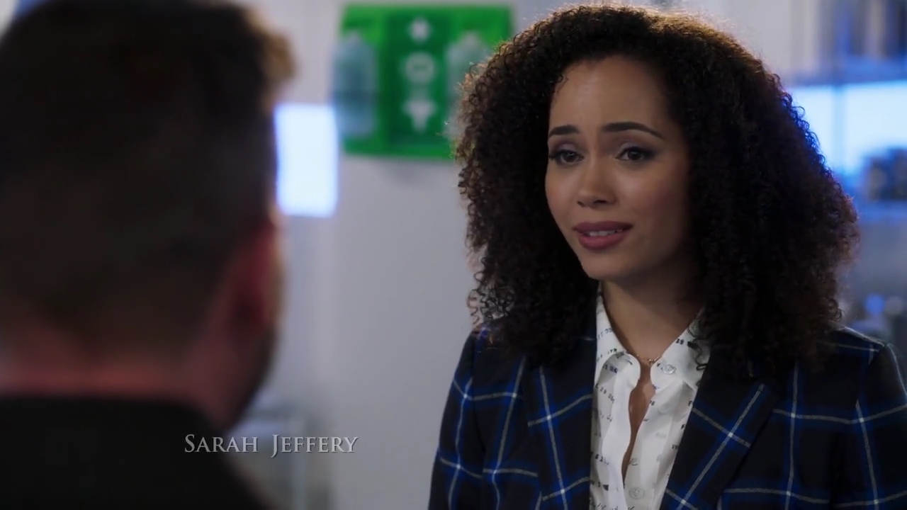 Charmed-Online-dot-nl_Charmed-1x05OtherWoman00268.jpg