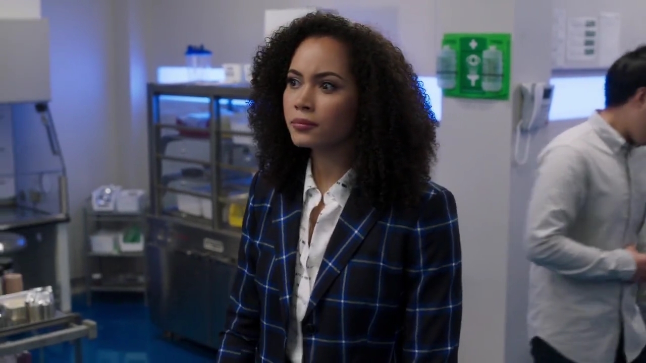Charmed-Online-dot-nl_Charmed-1x05OtherWoman00342.jpg