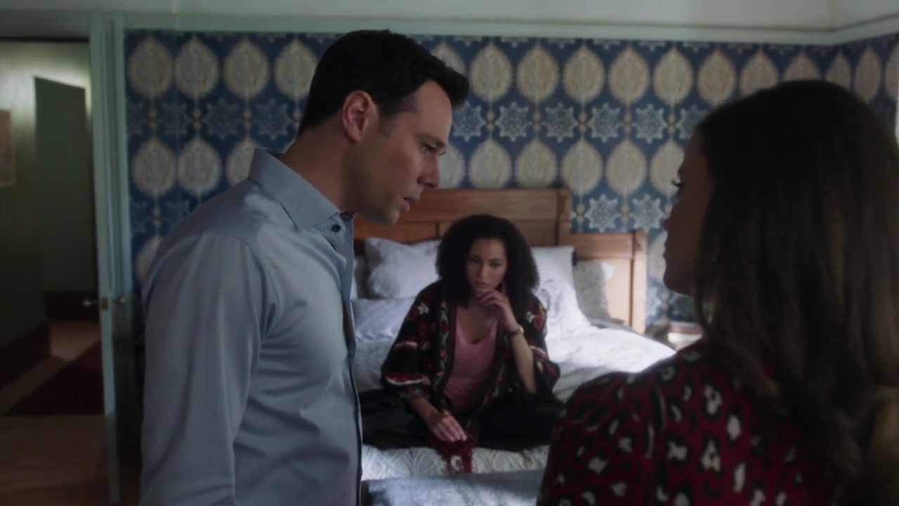 Charmed-Online-dot-nl_Charmed-1x05OtherWoman00799.jpg Charmed-Online-dot-nl_Charmed-1x05OtherWoman00799.jpg