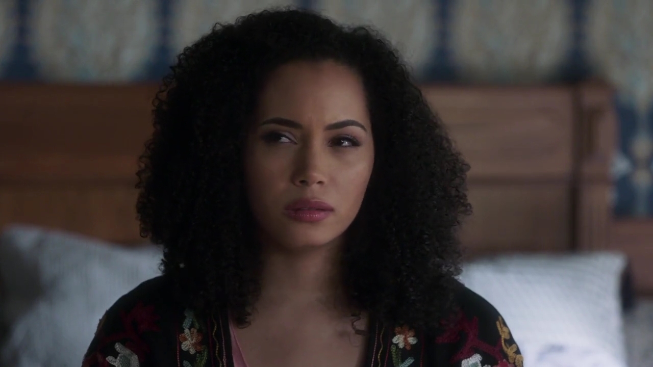 Charmed-Online-dot-nl_Charmed-1x05OtherWoman00824.jpg Charmed-Online-dot-nl_Charmed-1x05OtherWoman00824.jpg