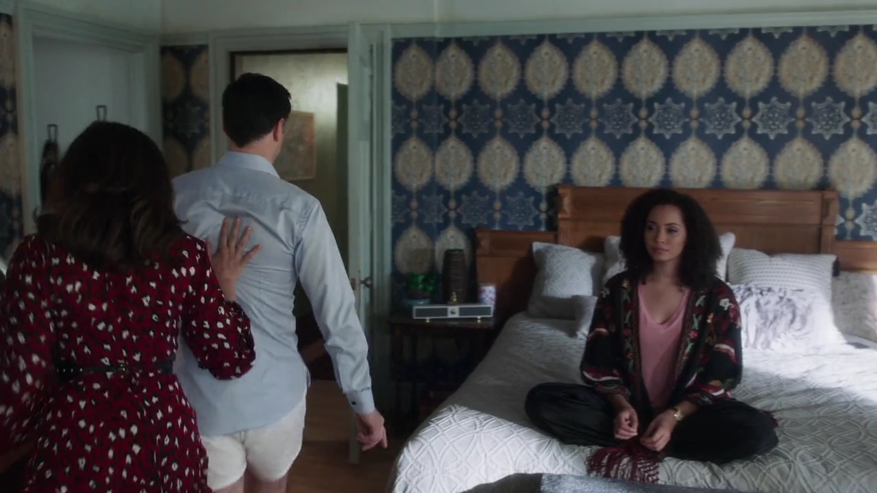 Charmed-Online-dot-nl_Charmed-1x05OtherWoman00852.jpg Charmed-Online-dot-nl_Charmed-1x05OtherWoman00852.jpg