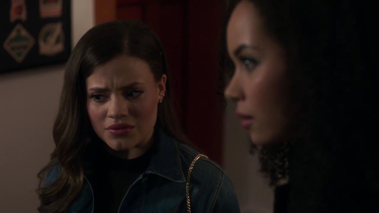 Charmed-Online-dot-nl_Charmed-1x05OtherWoman01589.jpg