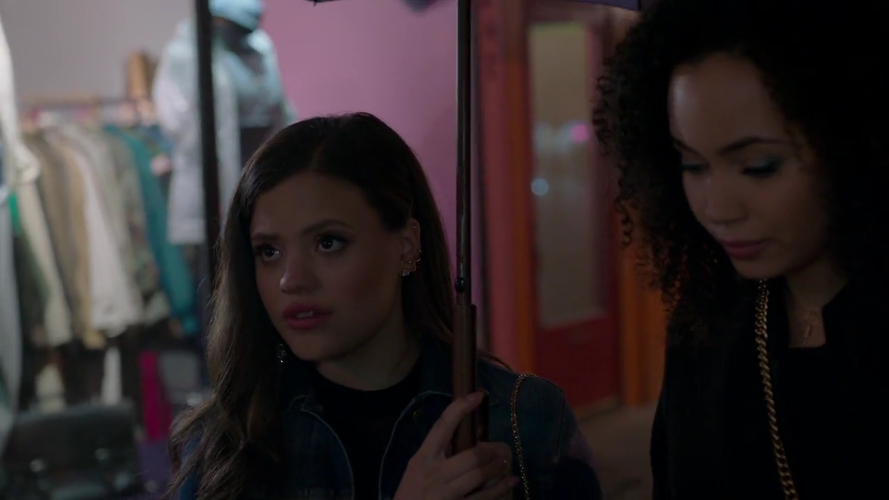 Charmed-Online-dot-nl_Charmed-1x05OtherWoman01636.jpg
