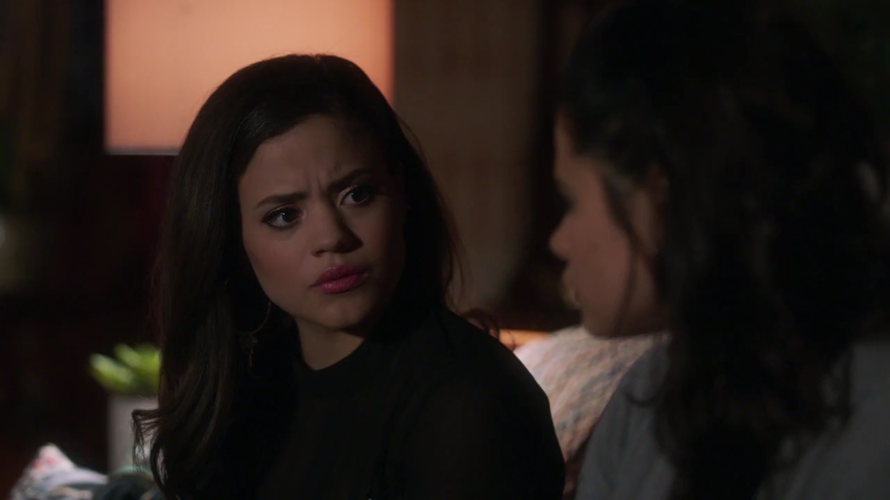 Charmed-Online-dot-nl_Charmed-1x05OtherWoman01706.jpg