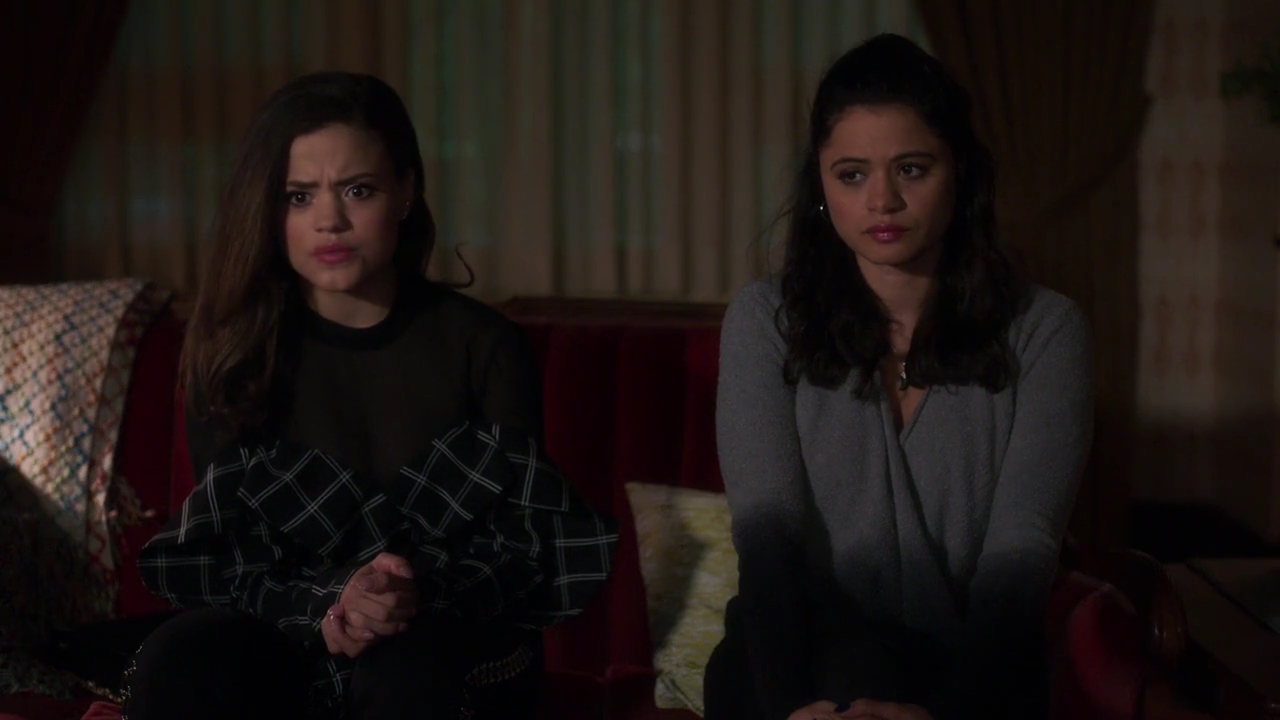 Charmed-Online-dot-nl_Charmed-1x05OtherWoman01736.jpg