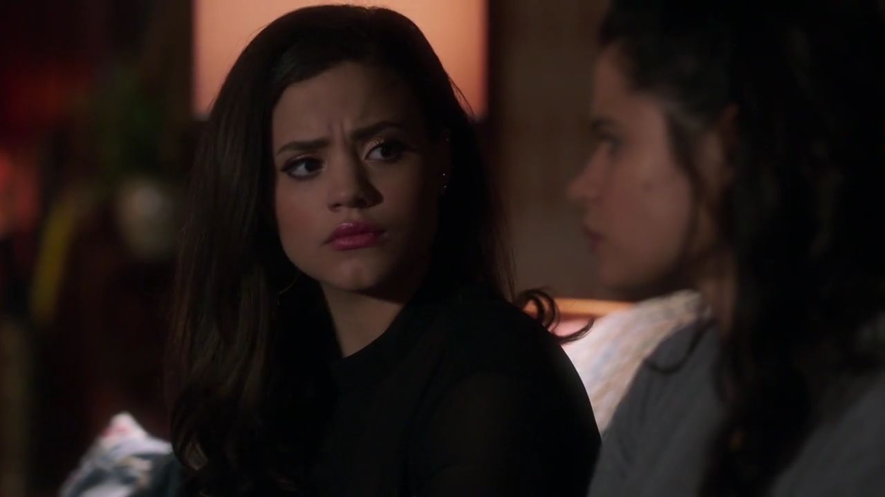 Charmed-Online-dot-nl_Charmed-1x05OtherWoman01763.jpg