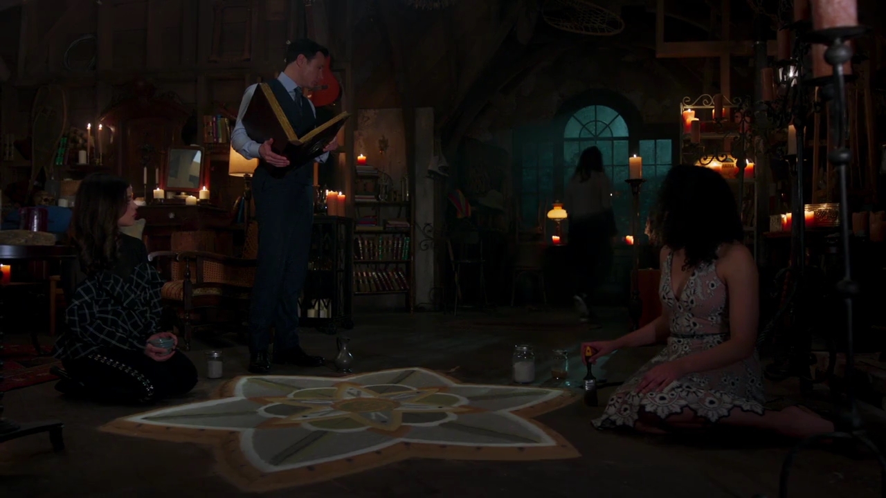 Charmed-Online-dot-nl_Charmed-1x05OtherWoman01888.jpg