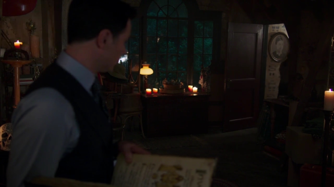 Charmed-Online-dot-nl_Charmed-1x05OtherWoman01890.jpg