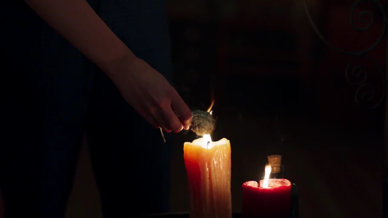 Charmed-Online-dot-nl_Charmed-1x05OtherWoman01918.jpg Charmed-Online-dot-nl_Charmed-1x05OtherWoman01918.jpg