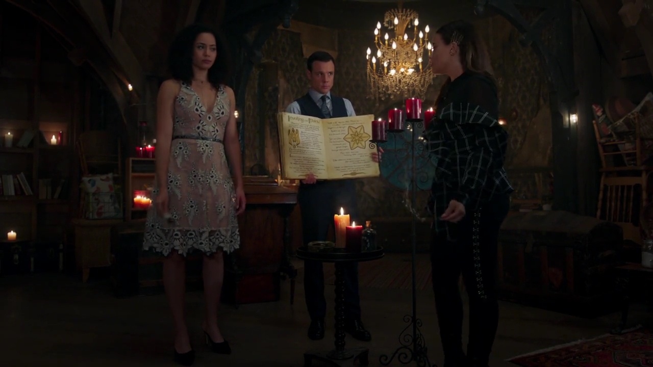 Charmed-Online-dot-nl_Charmed-1x05OtherWoman01929.jpg