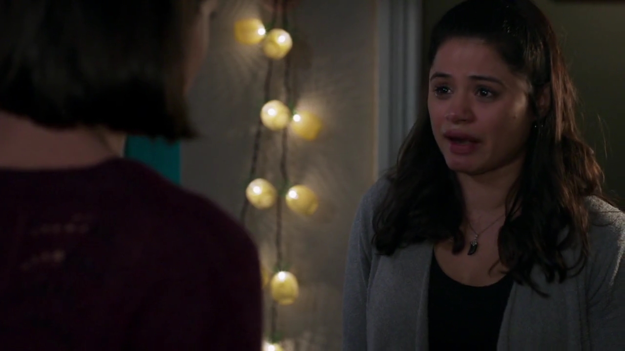 Charmed-Online-dot-nl_Charmed-1x05OtherWoman01935.jpg