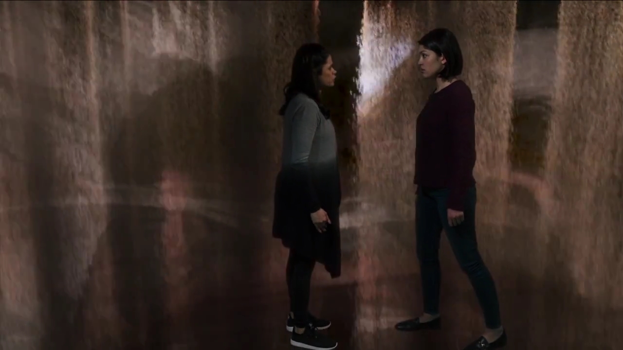 Charmed-Online-dot-nl_Charmed-1x05OtherWoman01971.jpg
