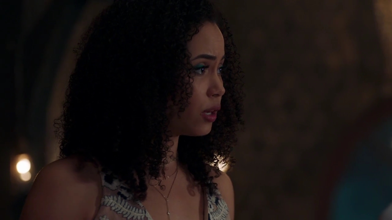 Charmed-Online-dot-nl_Charmed-1x05OtherWoman01975.jpg