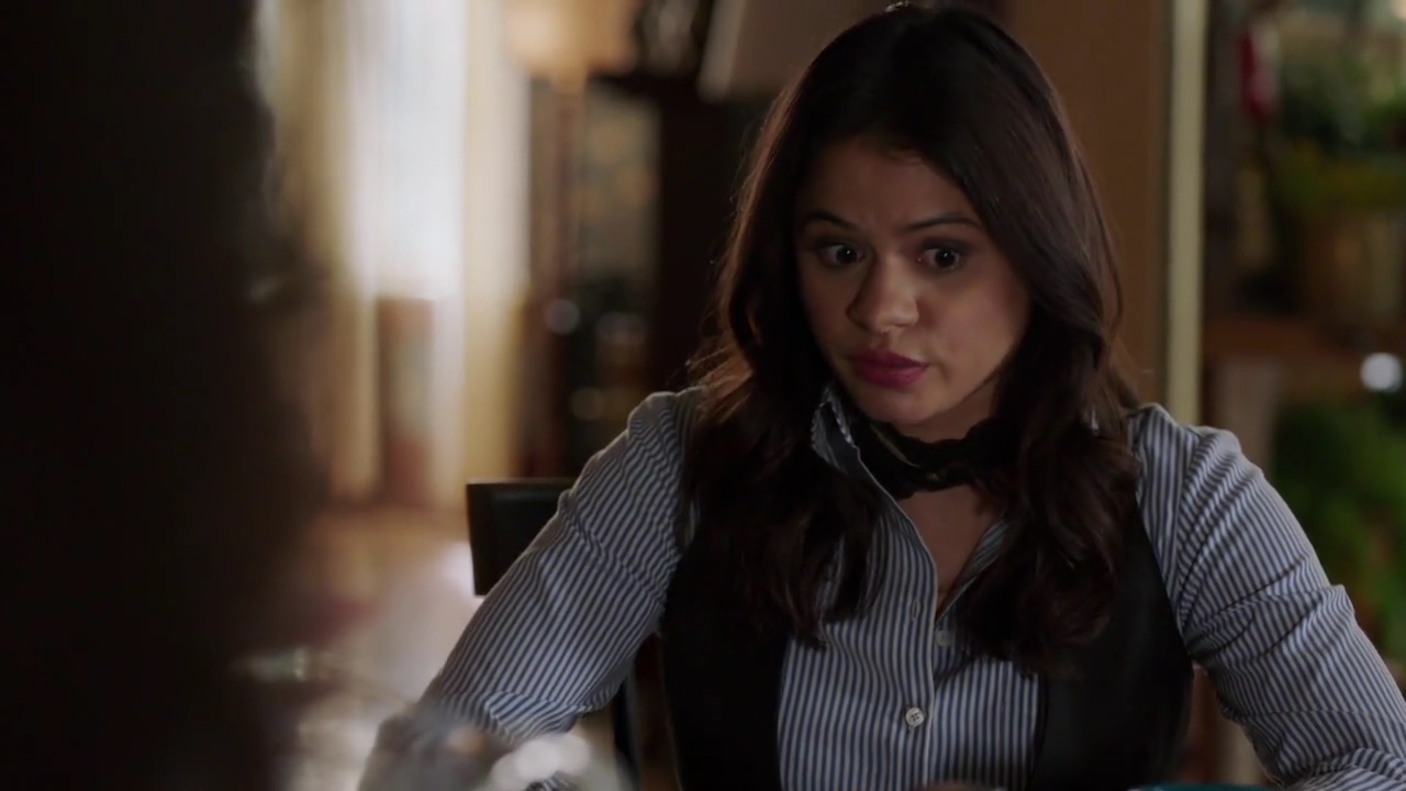 Charmed-Online-dot-nl_Charmed-1x05OtherWoman02056.jpg