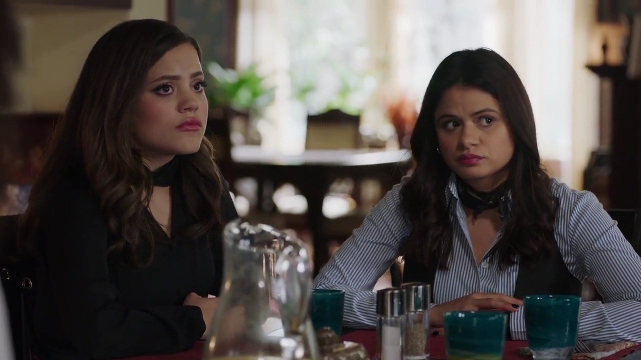 Charmed-Online-dot-nl_Charmed-1x05OtherWoman02066.jpg