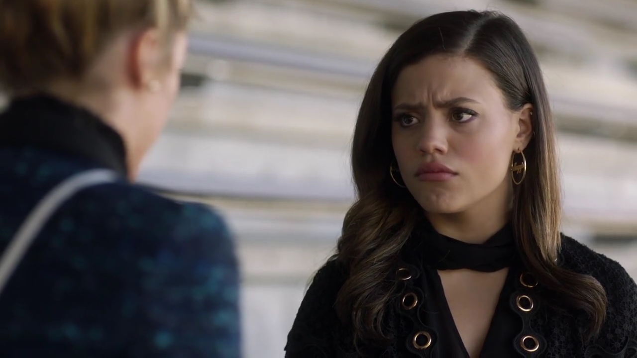 Charmed-Online-dot-nl_Charmed-1x05OtherWoman02200.jpg