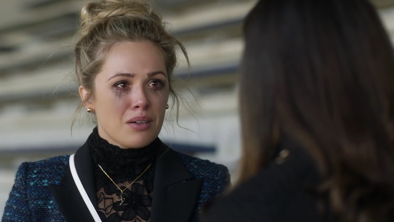 Charmed-Online-dot-nl_Charmed-1x05OtherWoman02241.jpg