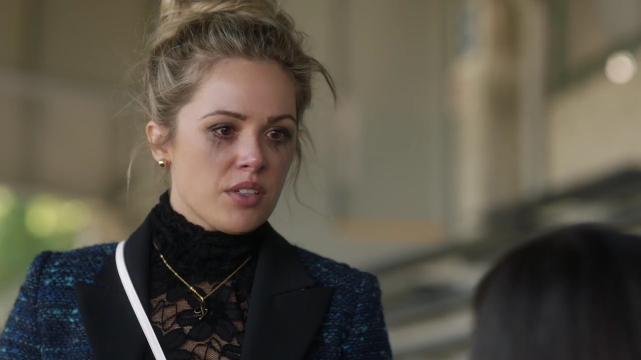 Charmed-Online-dot-nl_Charmed-1x05OtherWoman02257.jpg