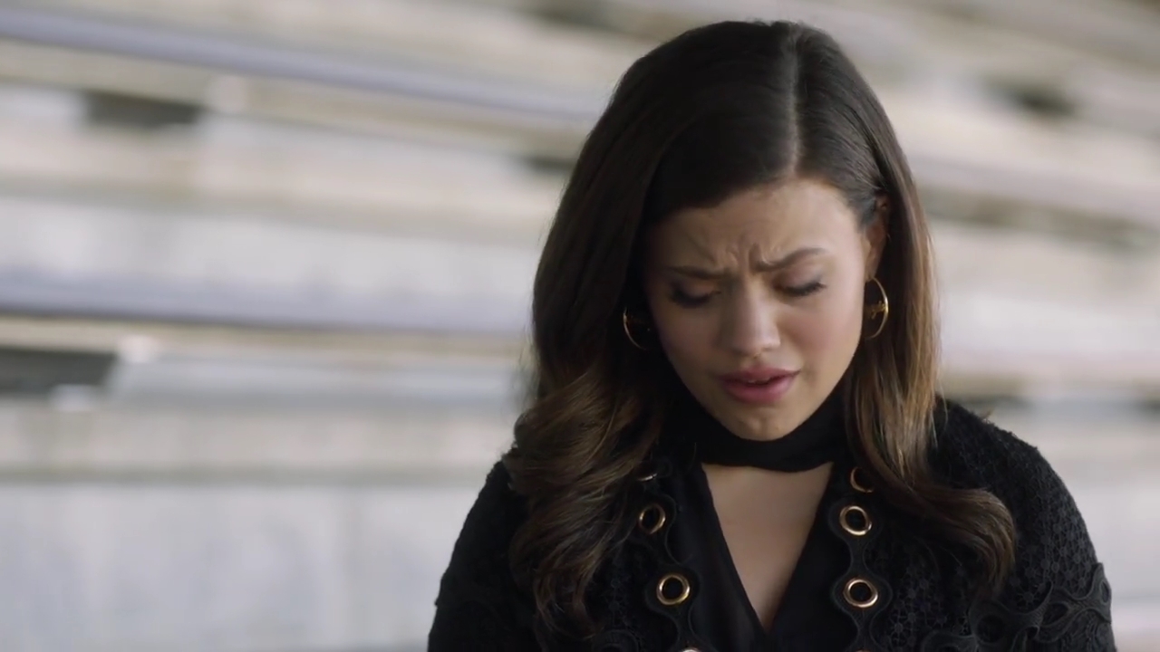 Charmed-Online-dot-nl_Charmed-1x05OtherWoman02278.jpg