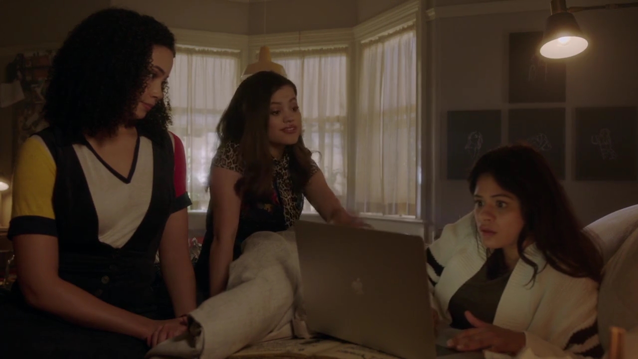 Charmed-Online-dot-nl_Charmed-1x06KappaSpirit00057.jpg