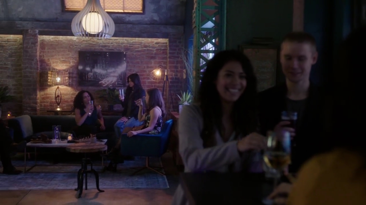 Charmed-Online-dot-nl_Charmed-1x06KappaSpirit00080.jpg