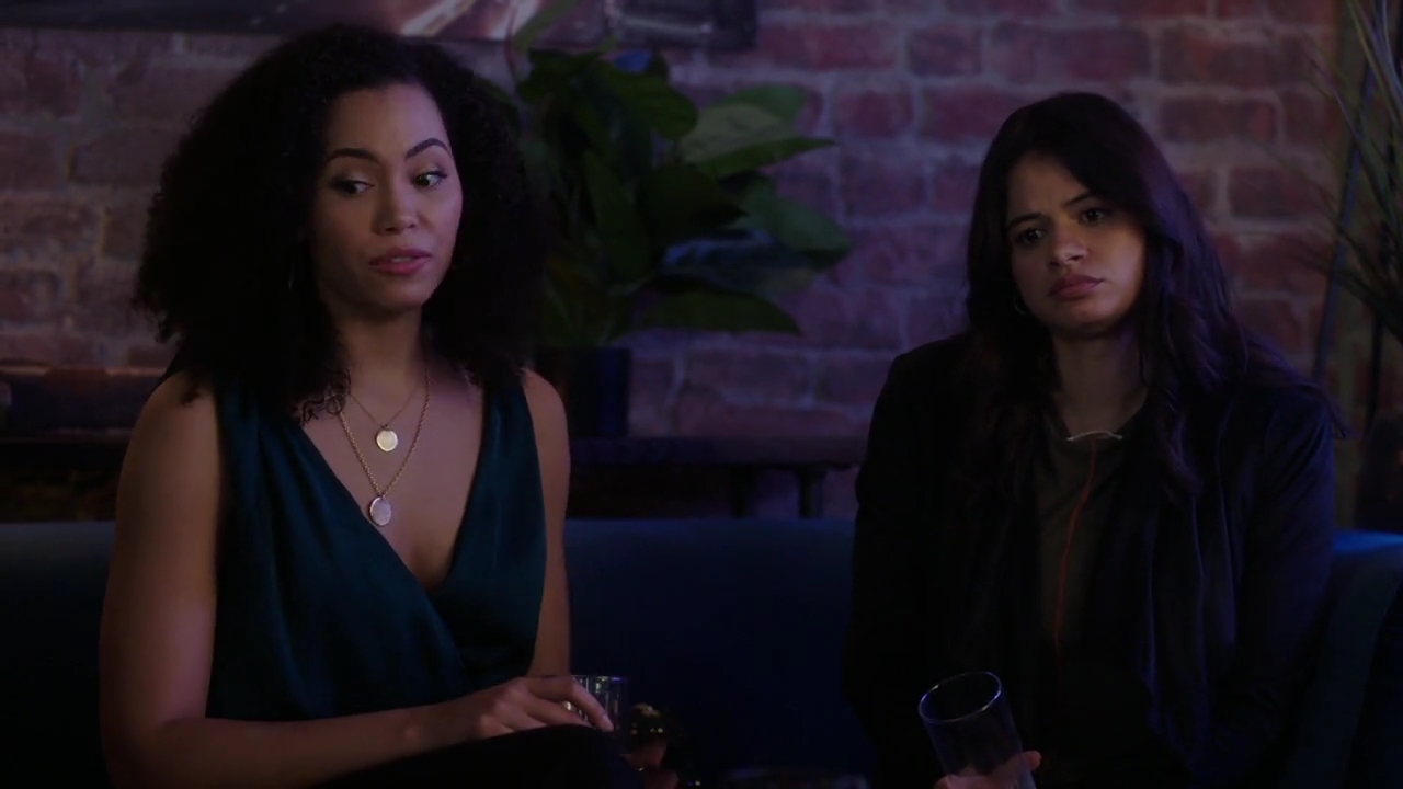 Charmed-Online-dot-nl_Charmed-1x06KappaSpirit00138.jpg