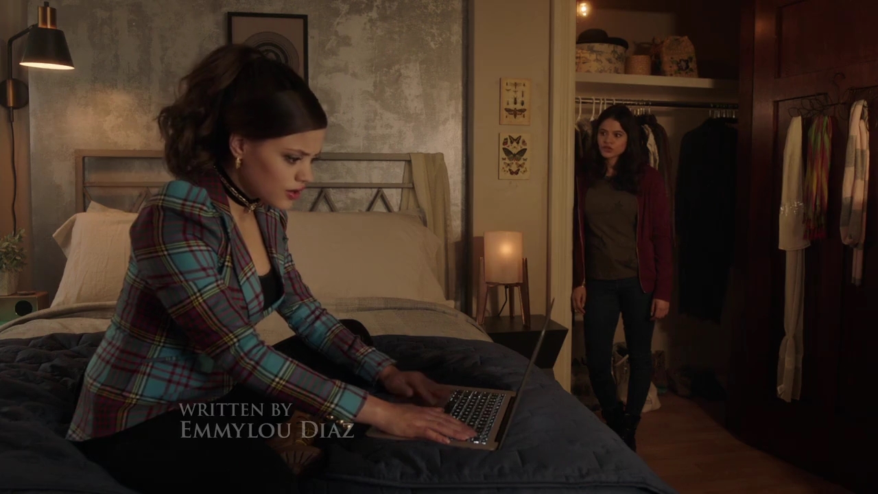 Charmed-Online-dot-nl_Charmed-1x06KappaSpirit00538.jpg