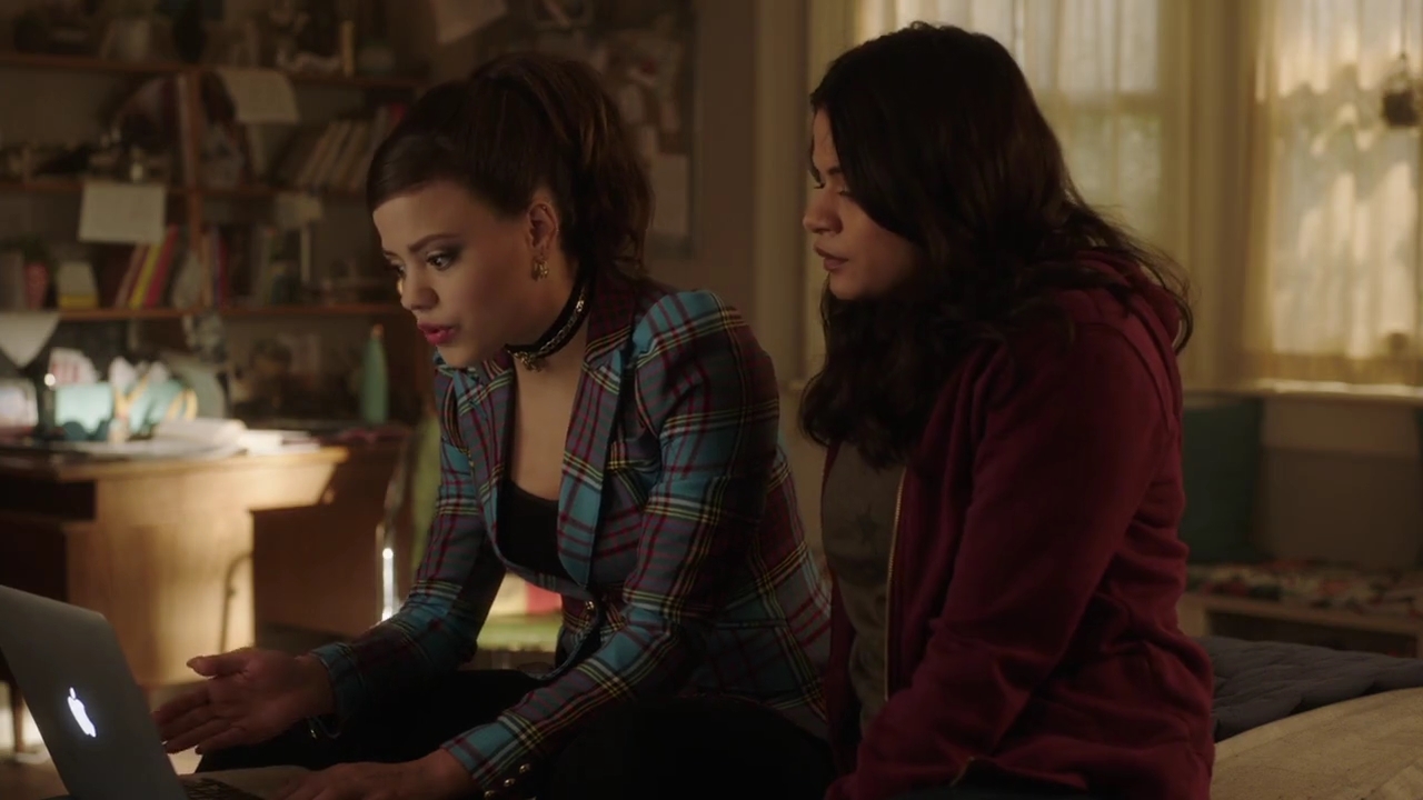 Charmed-Online-dot-nl_Charmed-1x06KappaSpirit00564.jpg
