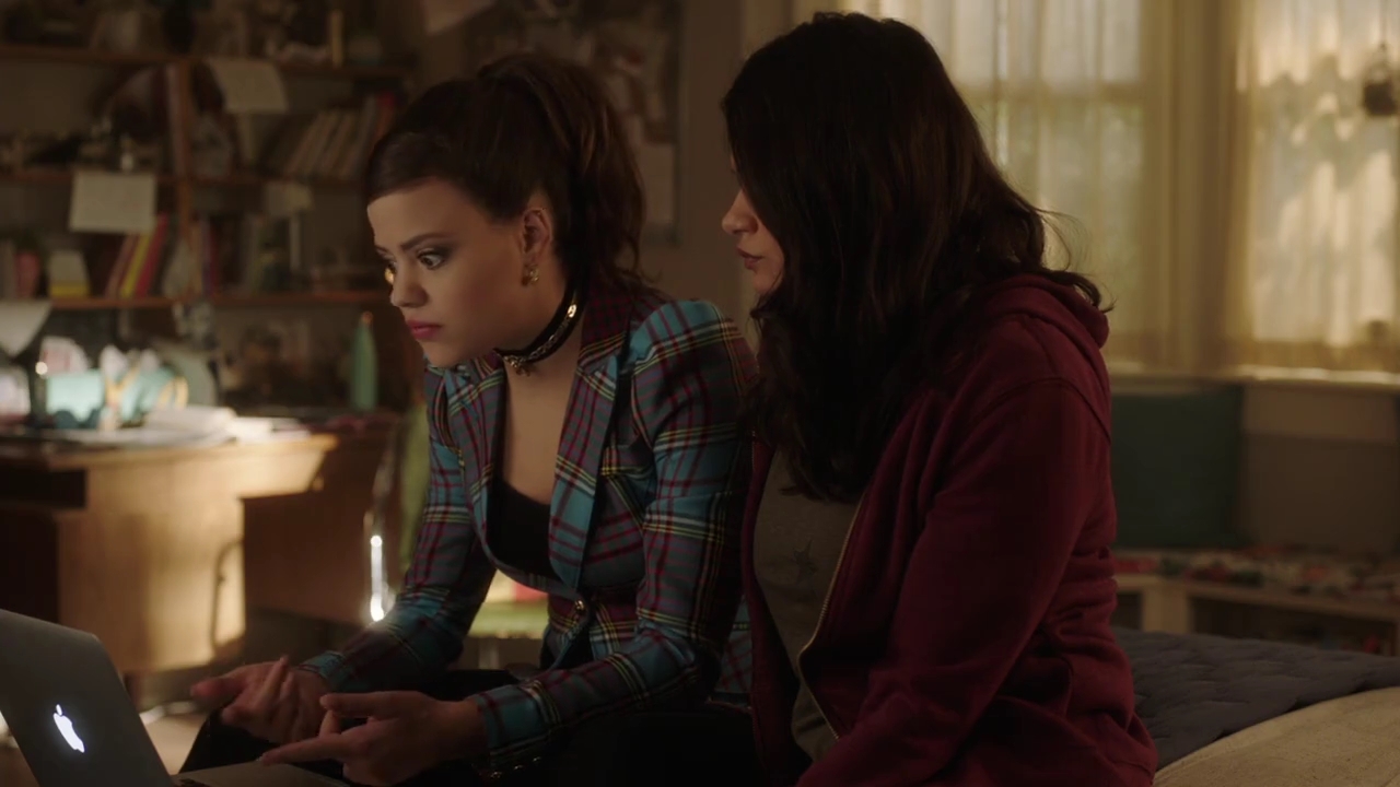 Charmed-Online-dot-nl_Charmed-1x06KappaSpirit00568.jpg