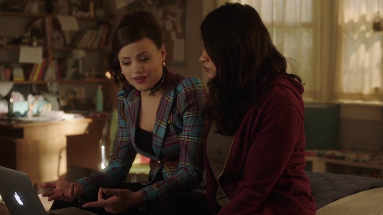 Charmed-Online-dot-nl_Charmed-1x06KappaSpirit00570.jpg