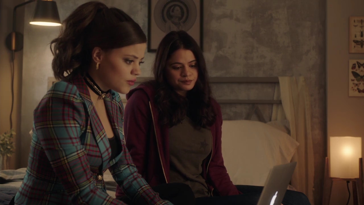 Charmed-Online-dot-nl_Charmed-1x06KappaSpirit00571.jpg