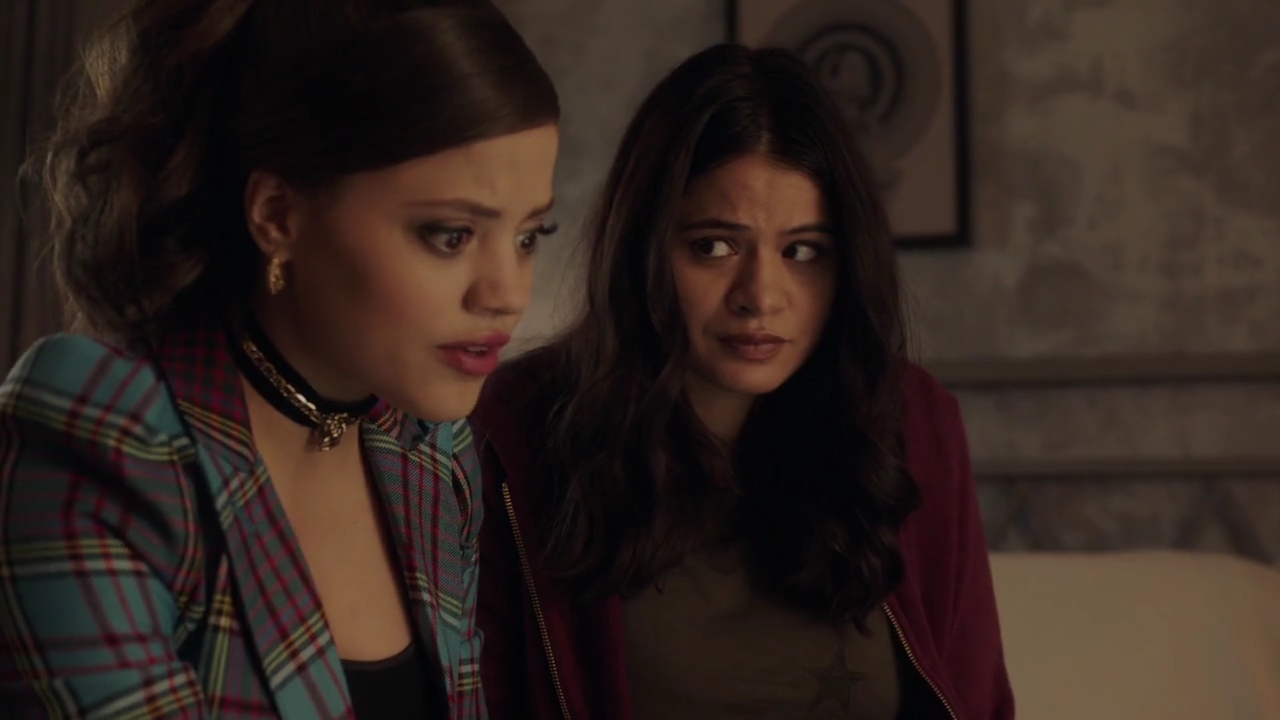 Charmed-Online-dot-nl_Charmed-1x06KappaSpirit00594.jpg