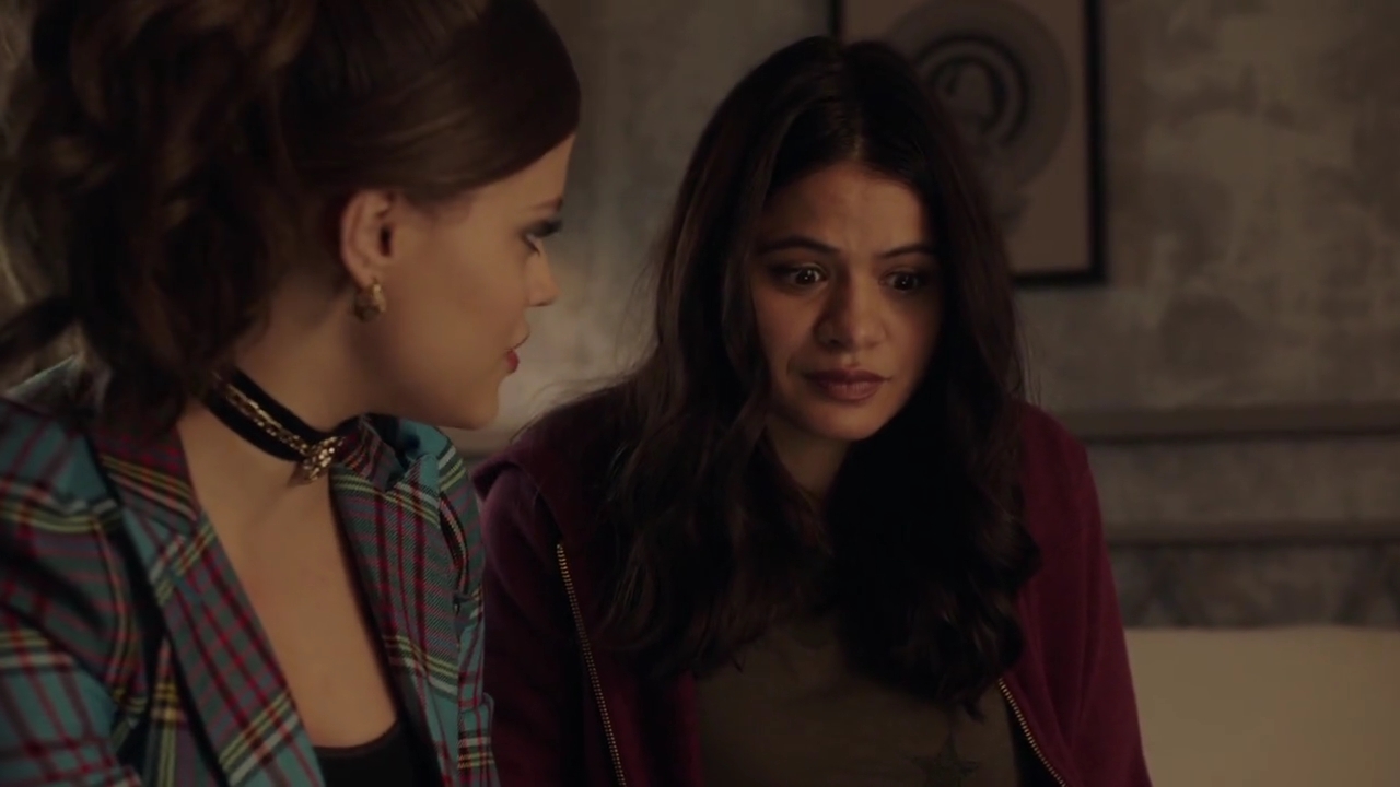 Charmed-Online-dot-nl_Charmed-1x06KappaSpirit00596.jpg Charmed-Online-dot-nl_Charmed-1x06KappaSpirit00596.jpg