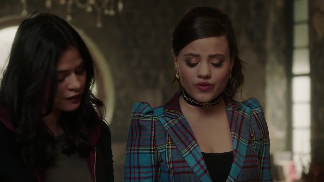 Charmed-Online-dot-nl_Charmed-1x06KappaSpirit00725.jpg