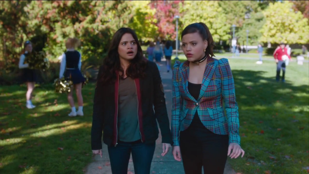 Charmed-Online-dot-nl_Charmed-1x06KappaSpirit00733.jpg