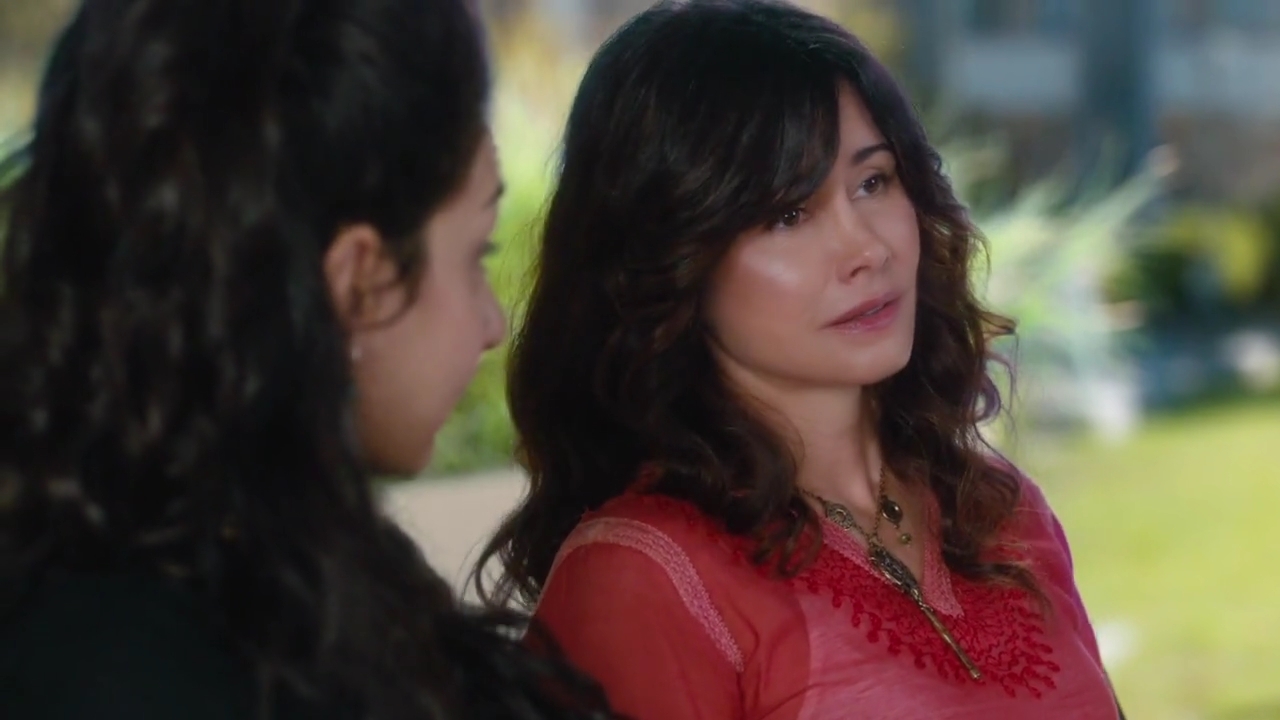 Charmed-Online-dot-nl_Charmed-1x06KappaSpirit00899.jpg Charmed-Online-dot-nl_Charmed-1x06KappaSpirit00899.jpg