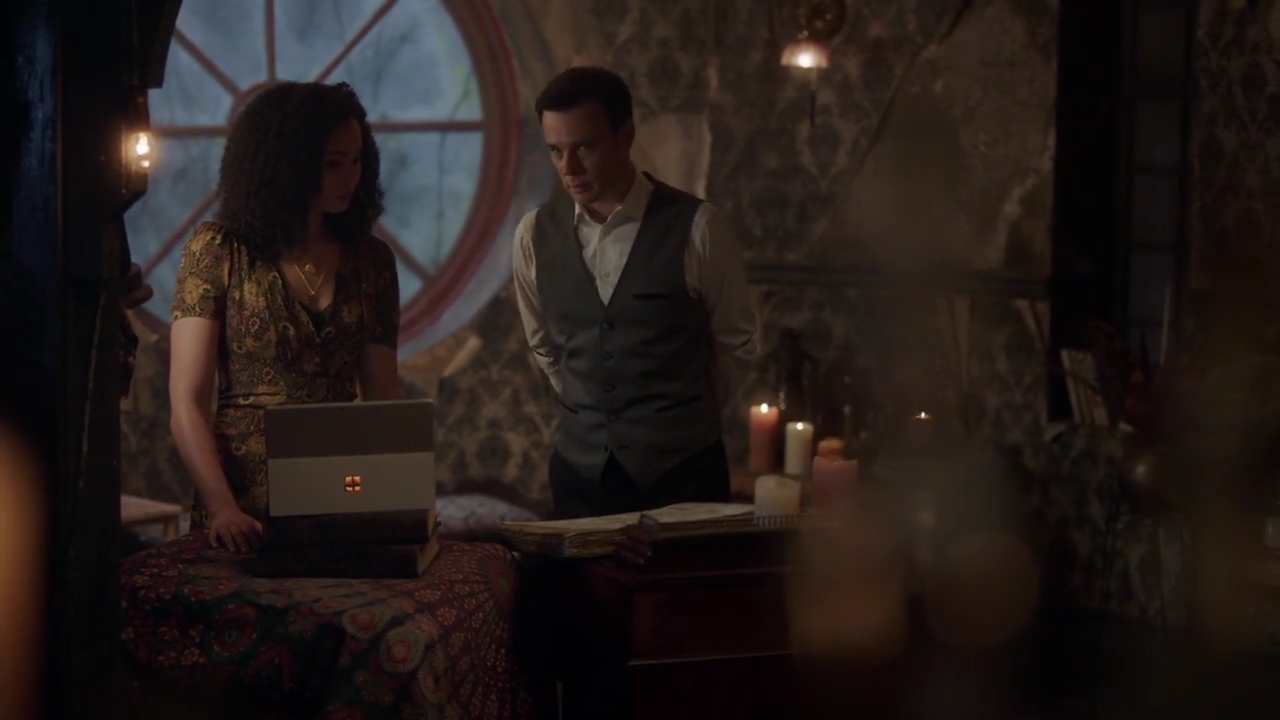 Charmed-Online-dot-nl_Charmed-1x06KappaSpirit01333.jpg