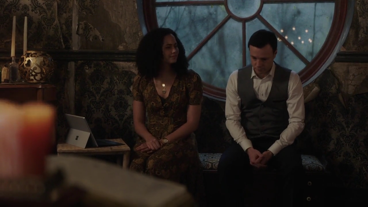 Charmed-Online-dot-nl_Charmed-1x06KappaSpirit01357.jpg