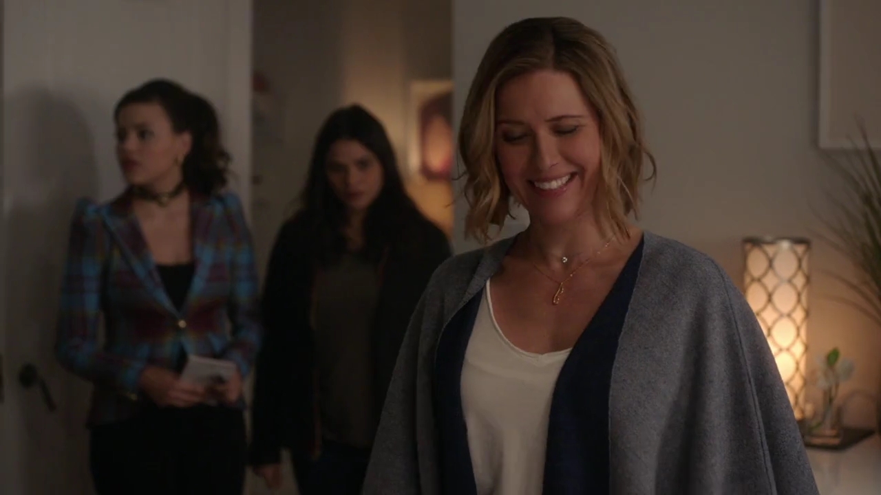 Charmed-Online-dot-nl_Charmed-1x06KappaSpirit01464.jpg Charmed-Online-dot-nl_Charmed-1x06KappaSpirit01464.jpg