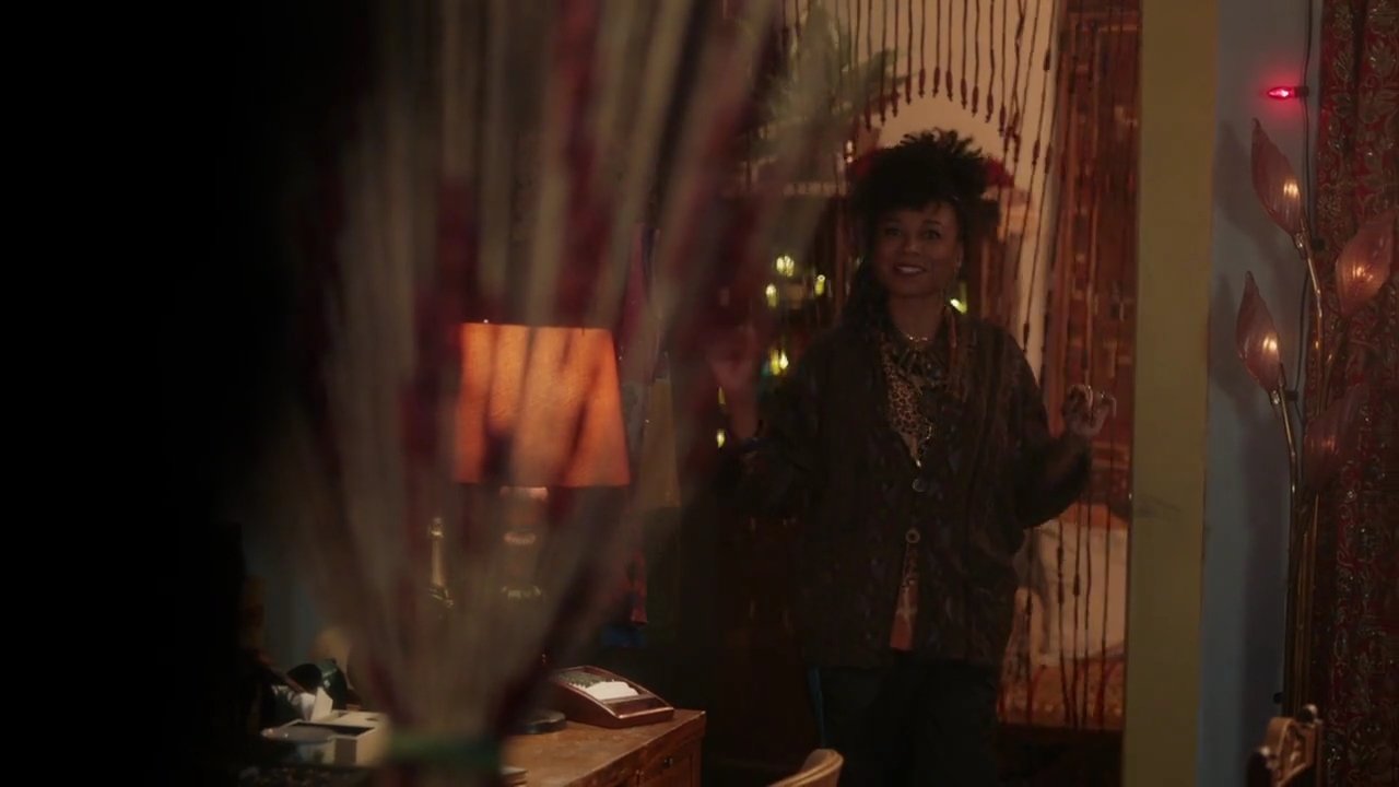 Charmed-Online-dot-nl_Charmed-1x06KappaSpirit01634.jpg