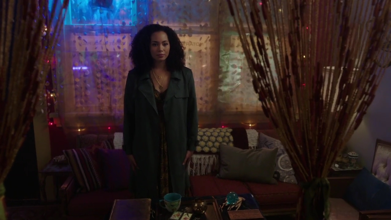 Charmed-Online-dot-nl_Charmed-1x06KappaSpirit01638.jpg Charmed-Online-dot-nl_Charmed-1x06KappaSpirit01638.jpg